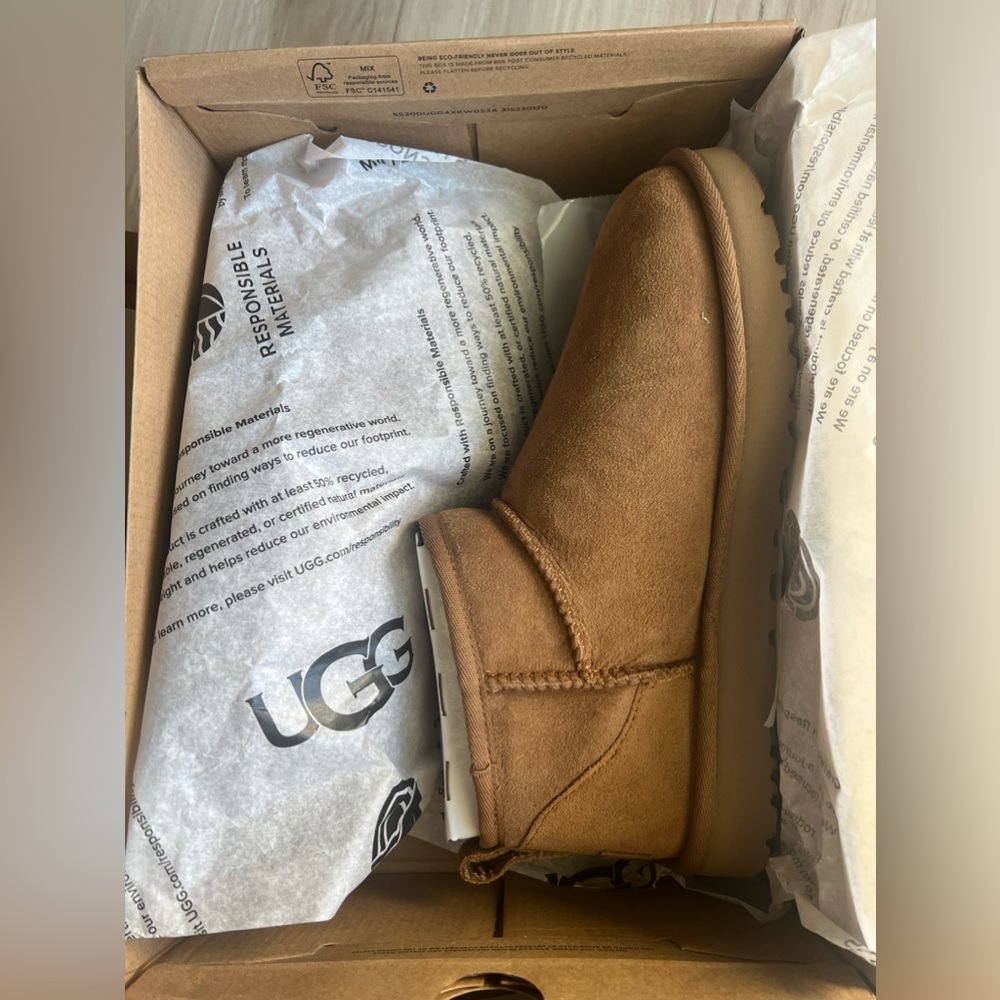 UGG Classic Ultra Mini Boot Chestnut Women’s 8